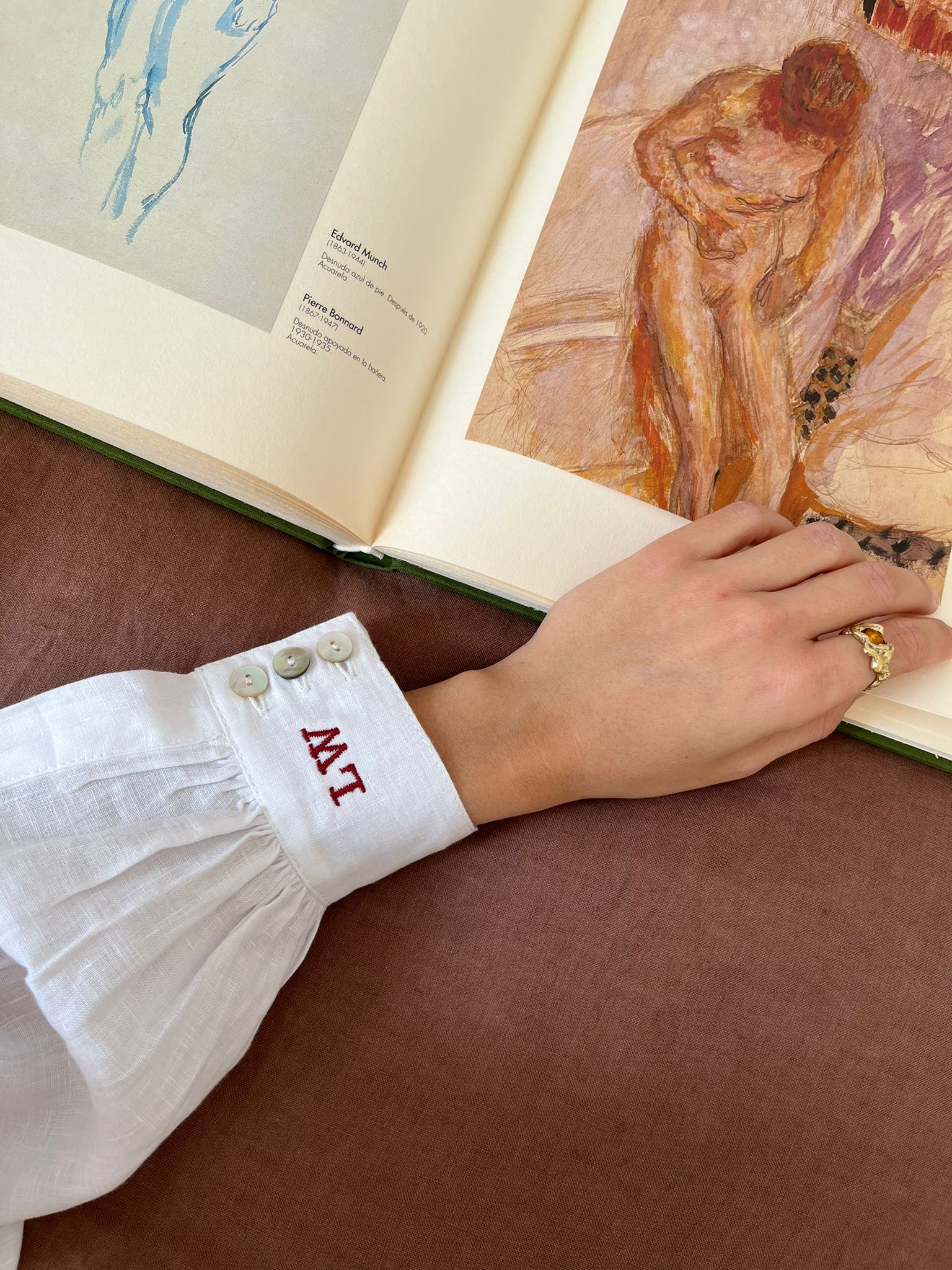 Personalize your linen piece
