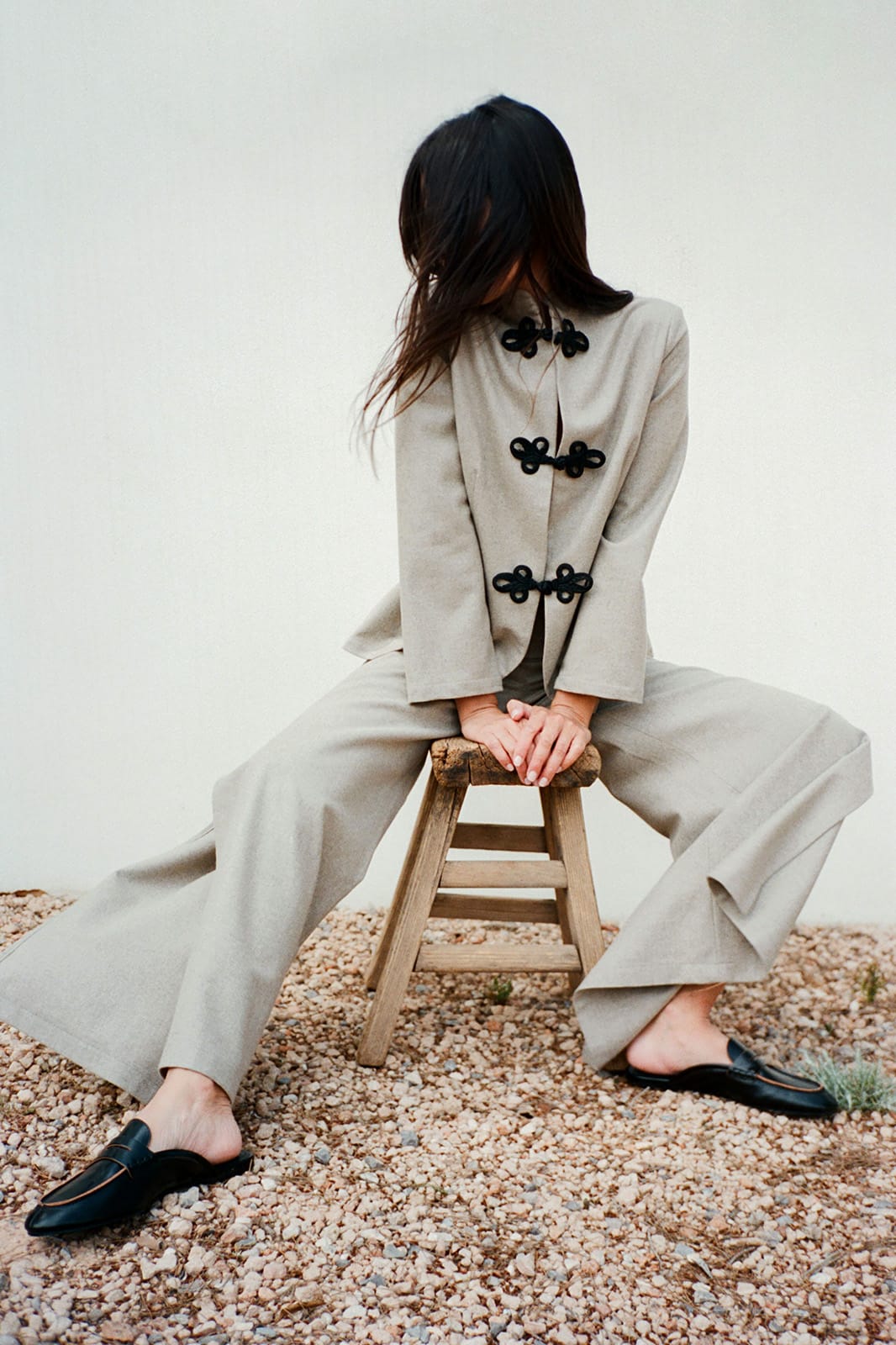 arkitaip Trousers The Lena Wide-Leg Wool Trousers with side slit in beige
