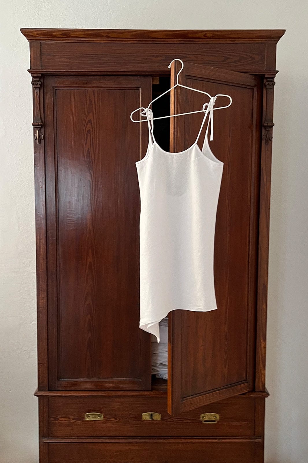 arkitaip Maxi Dresses The Daisy Lounge Slip Dress in white